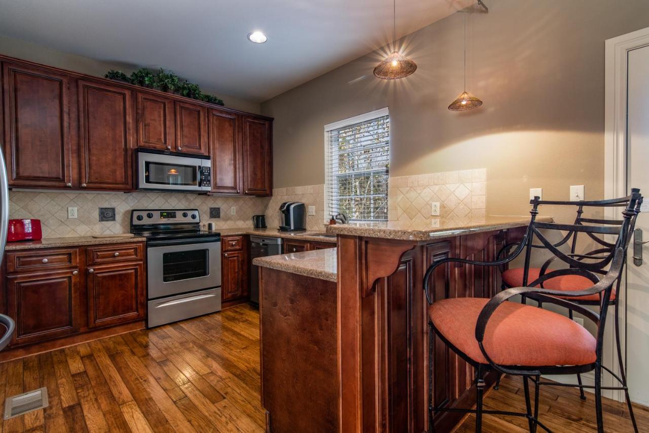 Two Bedroom Villa In The Heart Of Branson! Zewnętrze zdjęcie