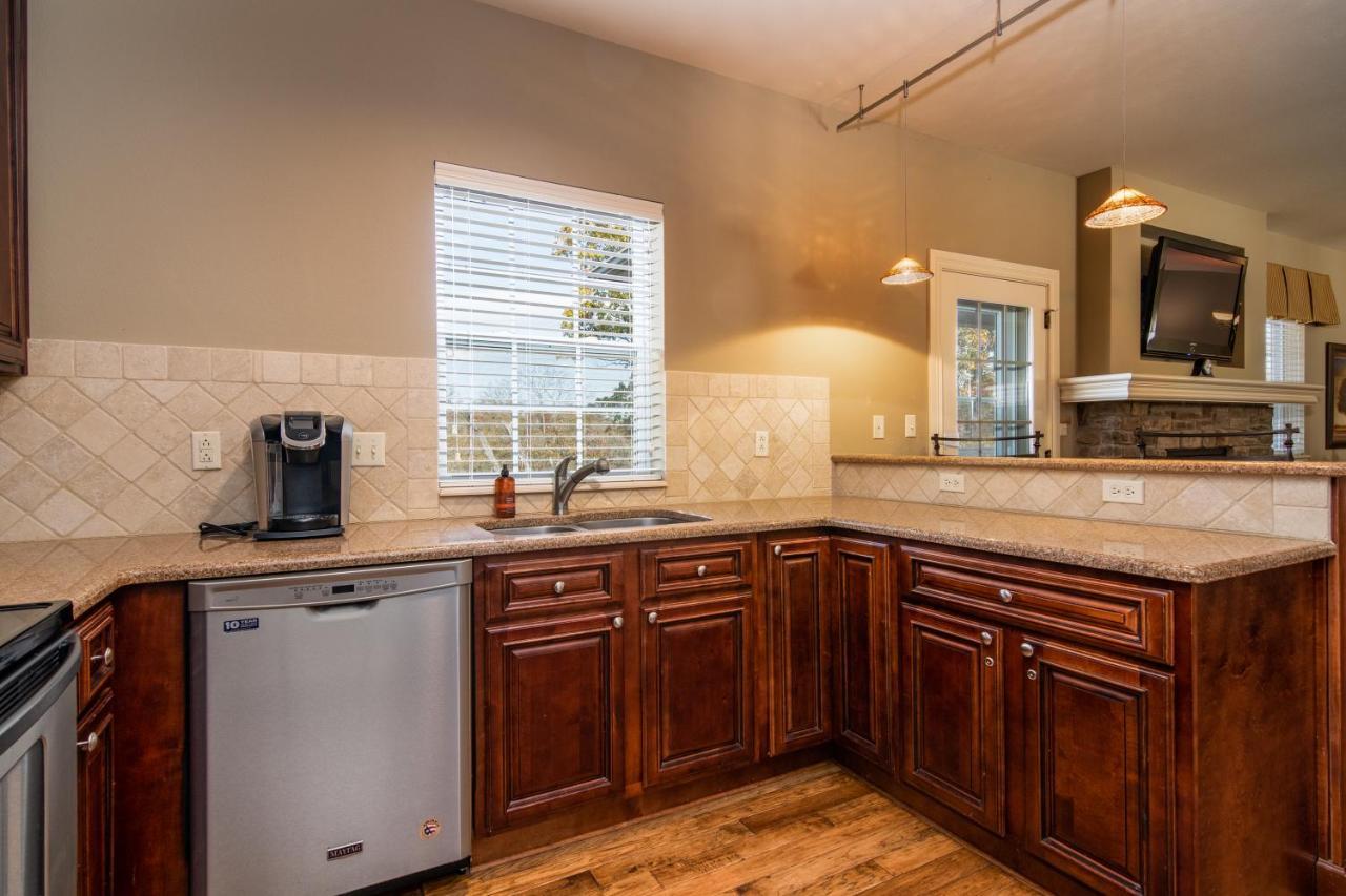 Two Bedroom Villa In The Heart Of Branson! Zewnętrze zdjęcie